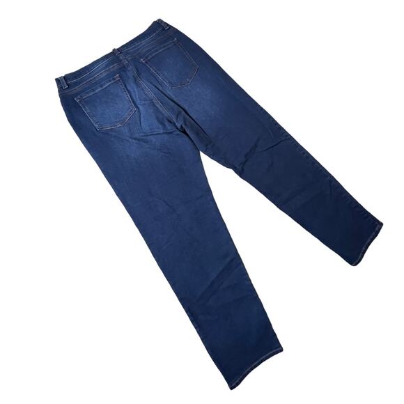Style & Co Size 16 Straight Leg Jeans - Classic Fit, No Flaws - Picture 3 of 9